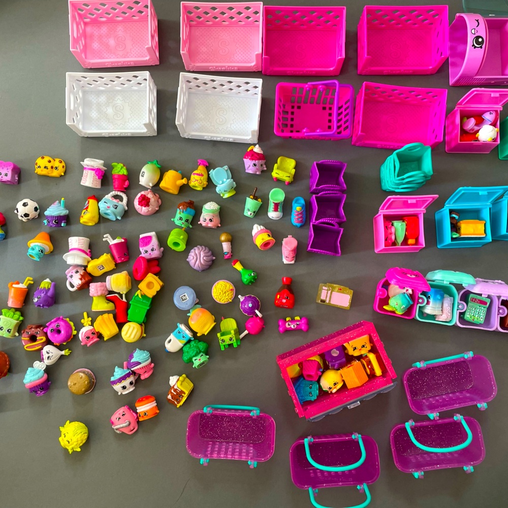 Shopkins Lot ✨ 100+ items!✨
